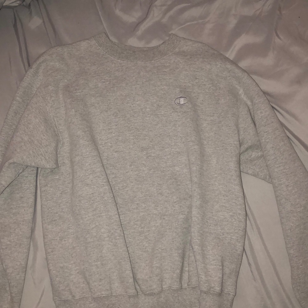 Champion Sweatshirt size: small